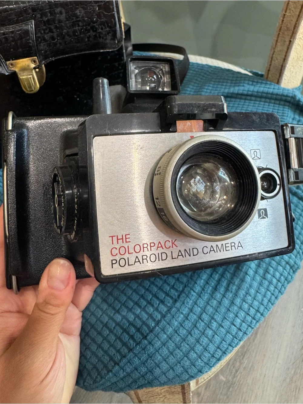 POLAROID THE COLORPACK LAND CAMERA With case!